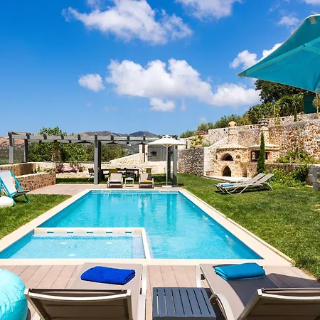 In Mit Privatem Pool Holiday home *