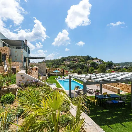 In Mit Privatem Pool Holiday home